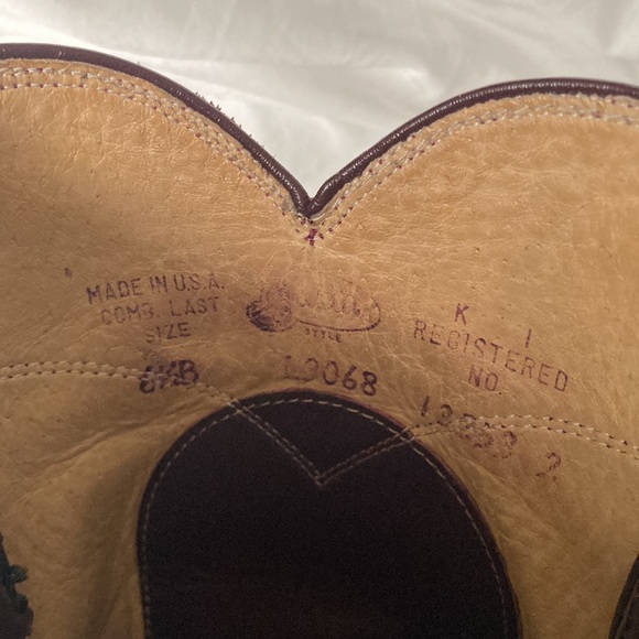 Burgundy Vintage Justin Cowboy Boots - Picture 6 of 13